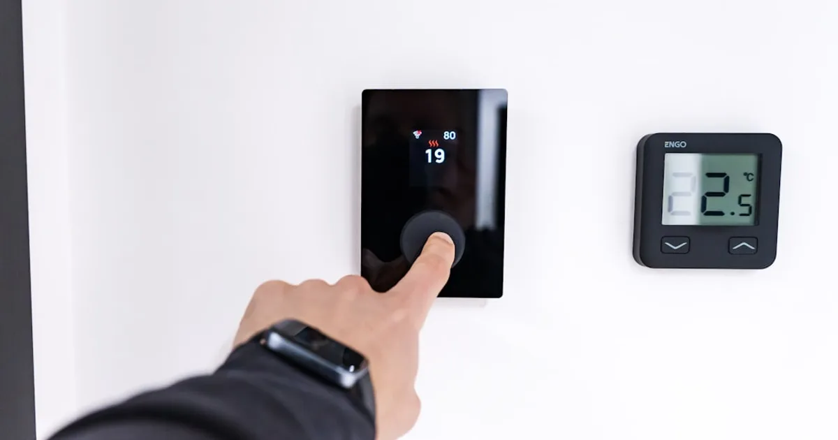 You are currently viewing Best Smart Thermostats in 2026: Save Money Without Thinking About It